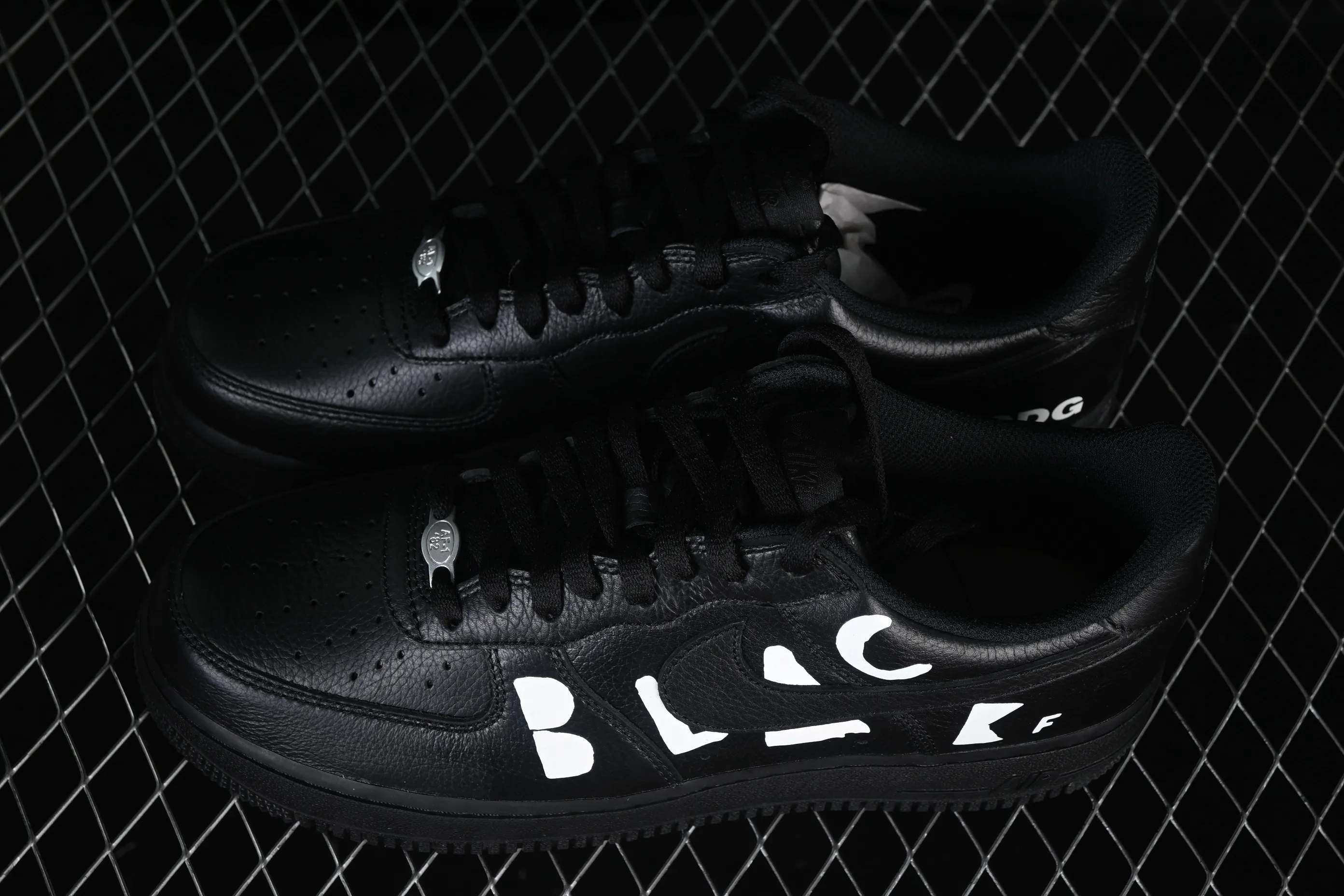 All categories Nk Air Force 1 Air Force series Nk Air Force 1 Low Air Force low-top GX foreign trade version CDG x Nike Air Force 1'07 Low joint model full toe layer Air Force 1 low-top casual sneakers IB9949-001